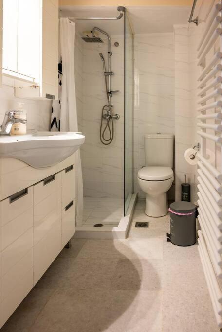 Athens Retreat 1-Bdr Apt Close To Metro Station Apartment Ngoại thất bức ảnh